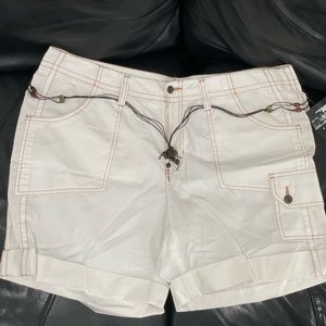 NWT Axcess Shorts with a Belt Bleach White 16